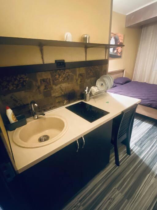 Apartments4Rent Яш Екстериор снимка
