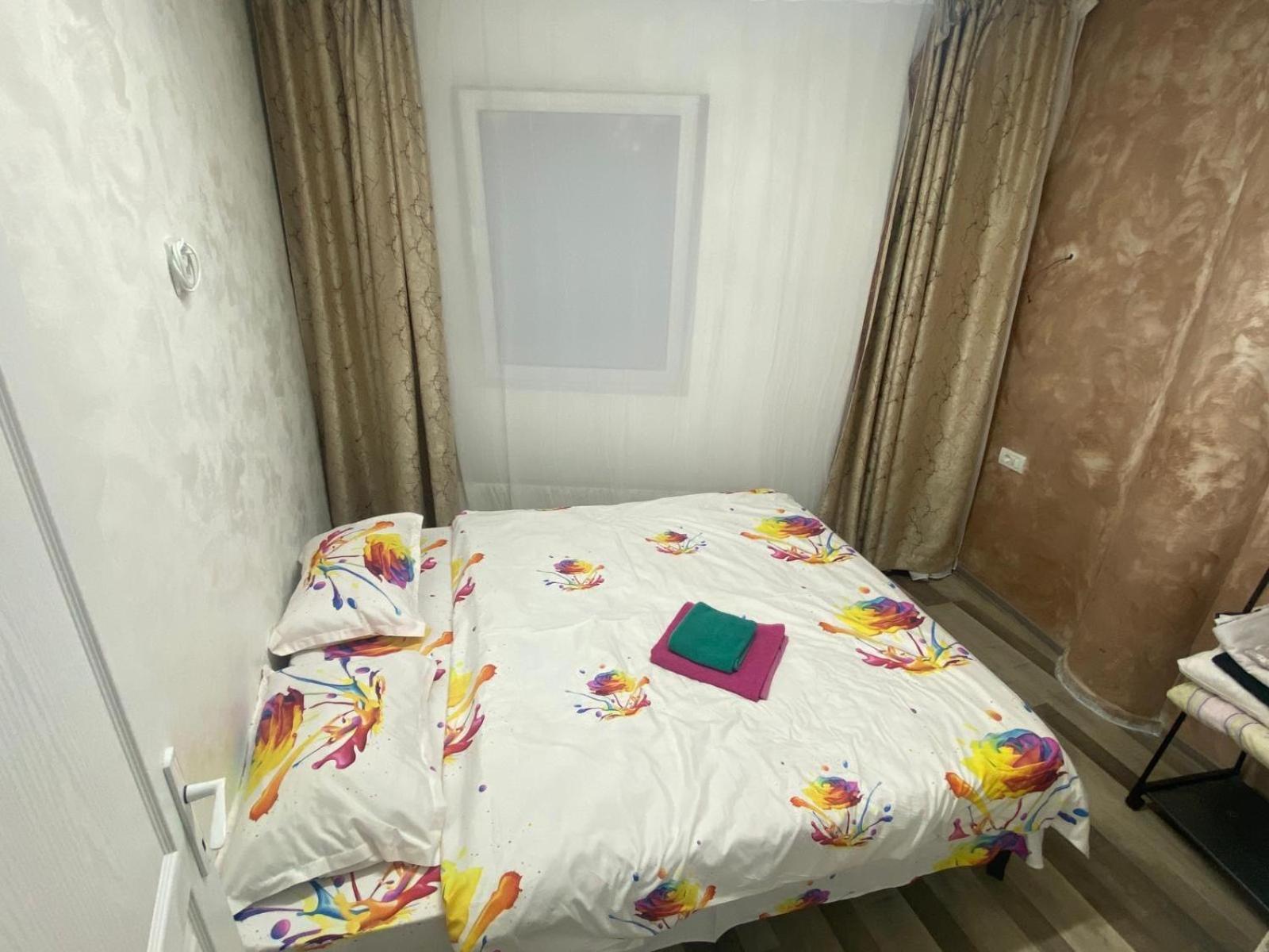Apartments4Rent Яш Екстериор снимка